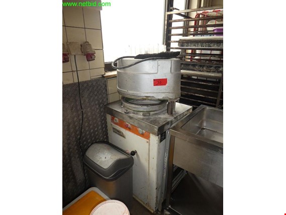 Used Werner & Pfleiderer Rotamat CN Bread roll press for Sale (Trading Premium) | NetBid Industrial Auctions