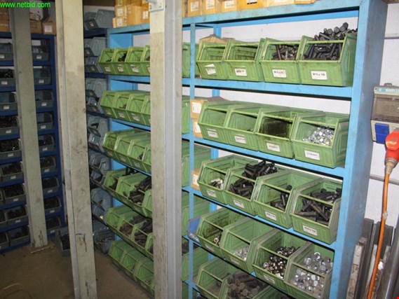 Used room content - screw store for Sale (Auction Premium) | NetBid Industrial Auctions