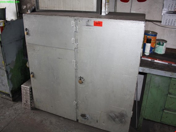 Used 1 Posten metal cabinets for Sale (Trading Premium) | NetBid Industrial Auctions