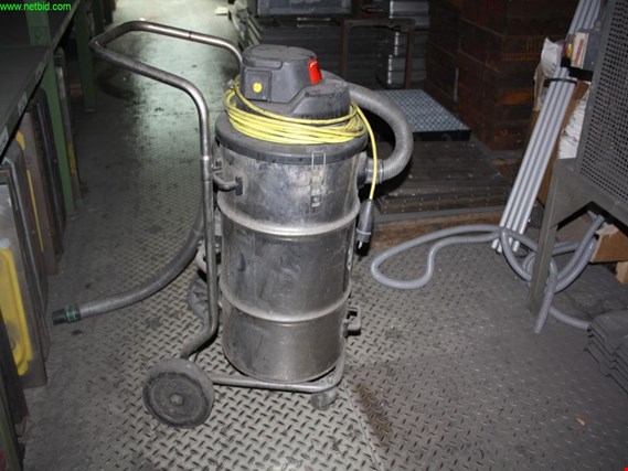 Used Elu MFA 65 industrial vacuum cleaner for Sale (Auction Premium) | NetBid Industrial Auctions