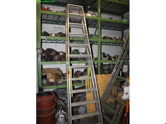 Used 1 Posten aluminium folding and simple ladders for Sale (Trading Premium) | NetBid Industrial Auctions