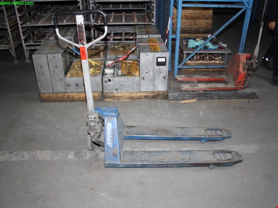 Used Quicklift pallet lift truck for Sale (Trading Premium) | NetBid Industrial Auctions