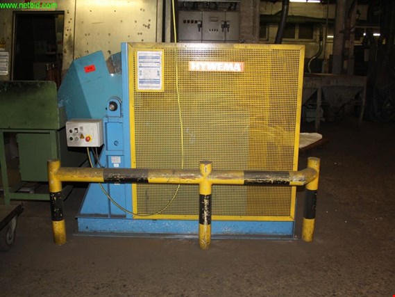Used Hywima KV 12 hydraulic dumper and feeder station for Sale (Trading Premium) | NetBid Industrial Auctions