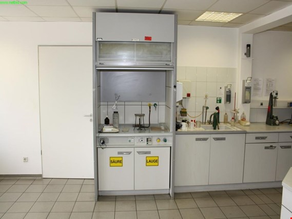 Used Laborfabrik laboratory exhaust cabinet for Sale (Auction Premium) | NetBid Industrial Auctions
