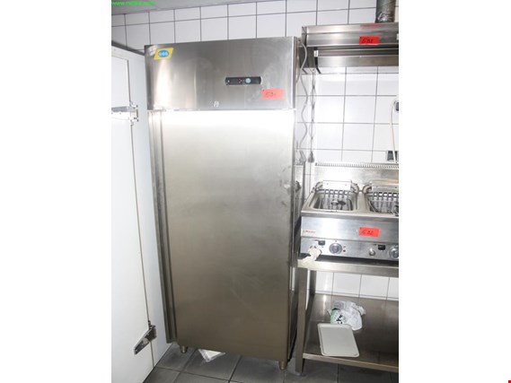 Used GGG refrigerator for Sale (Auction Premium) | NetBid Industrial Auctions