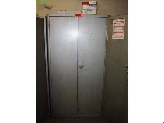 Used tool cabinet (17) for Sale (Auction Premium) | NetBid Industrial Auctions