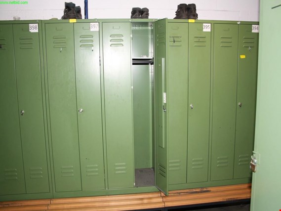 Used 26 changing lockers for Sale (Auction Premium) | NetBid Industrial Auctions
