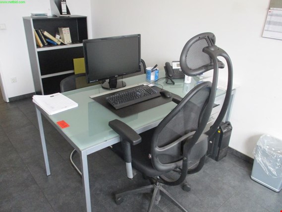 Used Office Desk For Sale Auction Premium Netbid Industrial