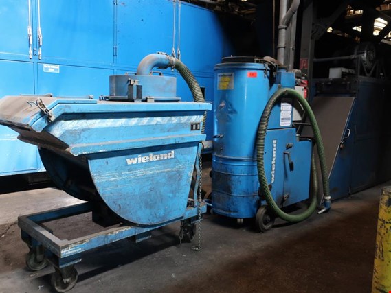 Used Wieland MV Compact 110 Industrial vacuum cleaner for Sale (Auction Premium) | NetBid Industrial Auctions