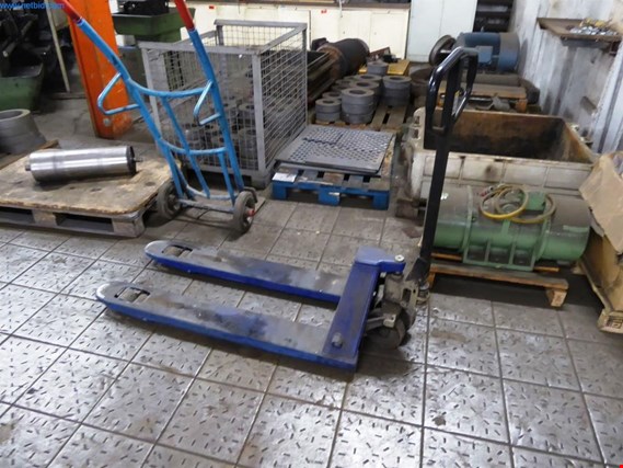Used 2 Pallet truck for Sale (Auction Premium) | NetBid Industrial Auctions