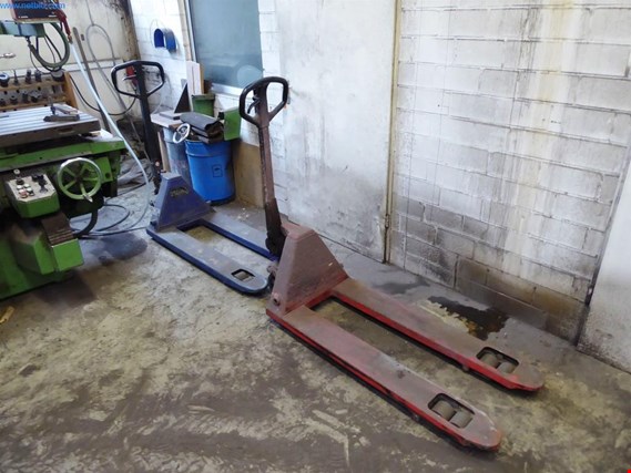 Used 2 Pallet truck for Sale (Auction Premium) | NetBid Industrial Auctions