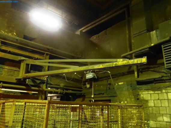 Used Demag Wall-mounted slewing jib crane for Sale (Auction Premium) | NetBid Industrial Auctions