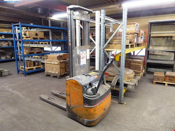 Used Still Wagner NGV-16 Electric pallet truck for Sale (Auction Premium) | NetBid Industrial Auctions