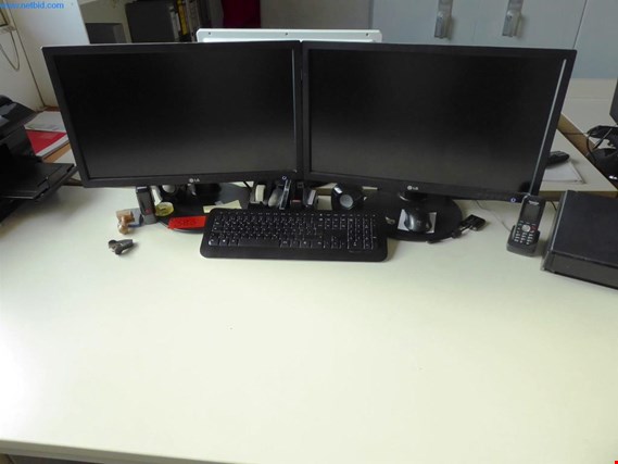 Used LG 24MB35PM 2 24" monitors for Sale (Auction Premium) | NetBid Industrial Auctions