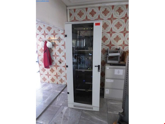 Used 19" network cabinet for Sale (Auction Premium) | NetBid Industrial Auctions