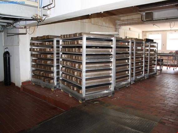 Used 1 Posten Baking tins for Sale (Auction Premium) | NetBid Industrial Auctions