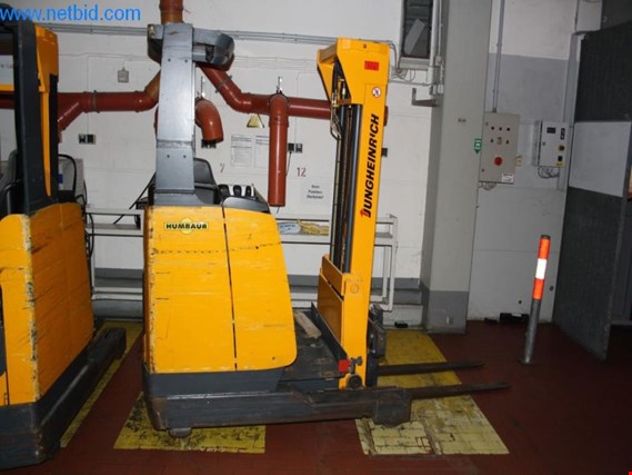 Used Jungheinrich ETM 112 Reach truck for Sale (Online Auction) | NetBid Industrial Auctions