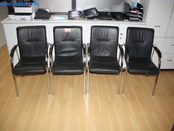 4 Židle pro návštěvníky (Auction Premium) | NetBid ?eská republika