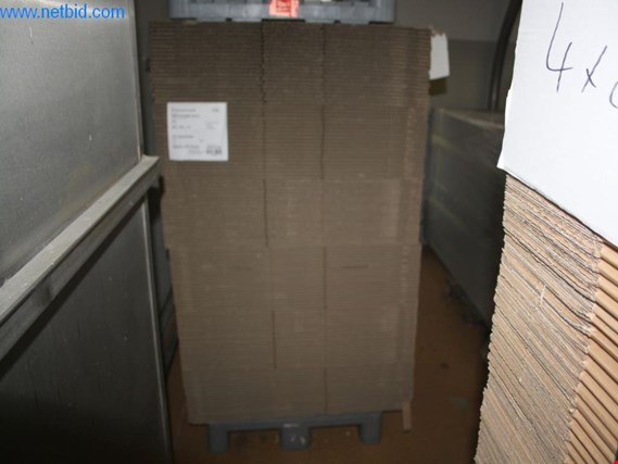 3 Palés con cajas de cartón (Online Auction) | NetBid España