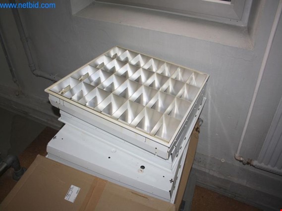 Used Trilux 1 Posten Lamps for ceiling mounting for Sale (Online Auction) | NetBid Industrial Auctions
