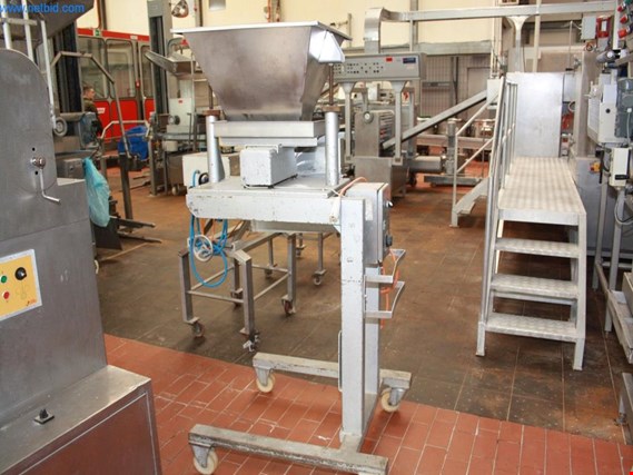 Used Decorative shaker for Sale (Online Auction) | NetBid Industrial Auctions
