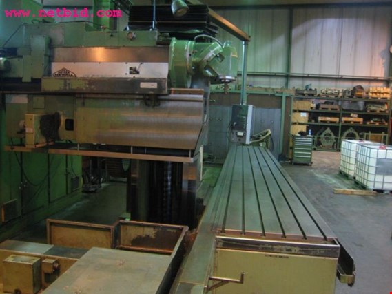 Used BUTLER NEWALL ELGAMILL HENC/8000 CNC BED MILLING MACHINE for Sale (Auction Premium) | NetBid Industrial Auctions