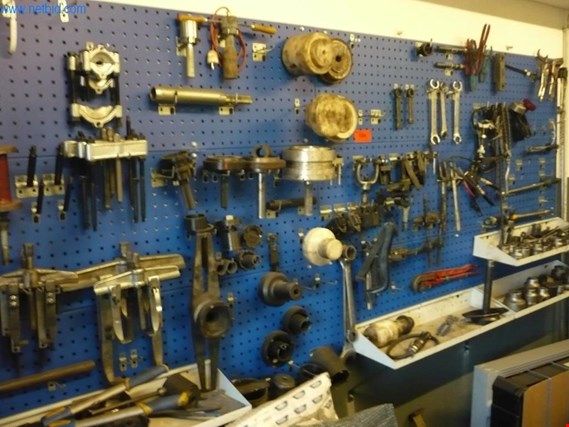 Used Perforated tool wall for Sale (Auction Premium) | NetBid Industrial Auctions