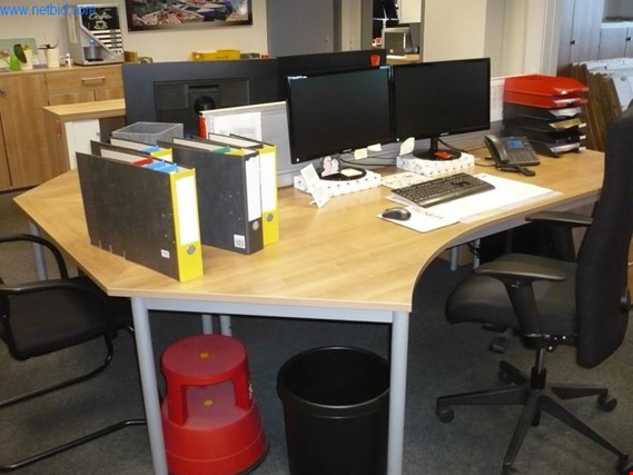 Used Hund Double desk for Sale (Auction Premium) | NetBid Industrial Auctions