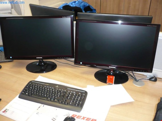 Used 4 24" widescreen monitors for Sale (Auction Premium) | NetBid Industrial Auctions