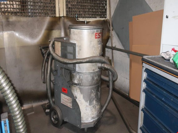 Used Esta Eurosog W/H Industrial vacuum cleaner for Sale (Trading Premium) | NetBid Industrial Auctions