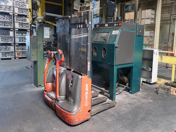 Used Linde L10 Electric pedestrian pallet truck for Sale (Trading Premium) | NetBid Industrial Auctions