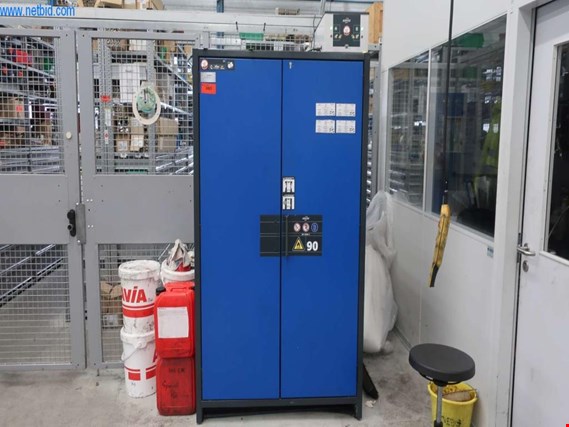 Used Asecos 90 cabinet f. hazardous materials for Sale (Auction Premium) | NetBid Industrial Auctions