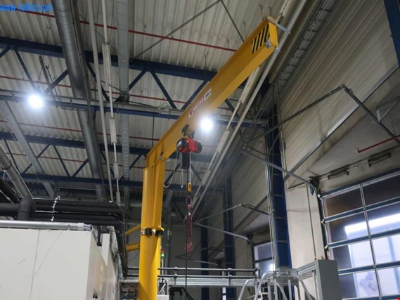 Used Vetter M20-5,0 pillar-mounted slewing crane for Sale (Auction Premium) | NetBid Industrial Auctions