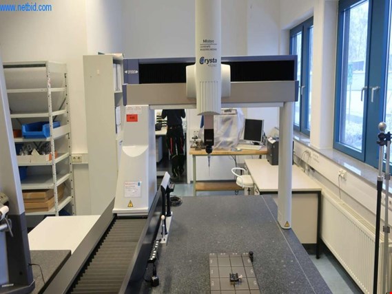 Used Mitutoyo CRT-A916 coordinate measuring machine for Sale (Auction Premium) | NetBid Industrial Auctions