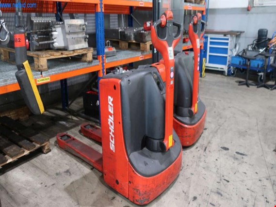 Used Linde T20 electr. low-lift truck for Sale (Auction Premium) | NetBid Industrial Auctions