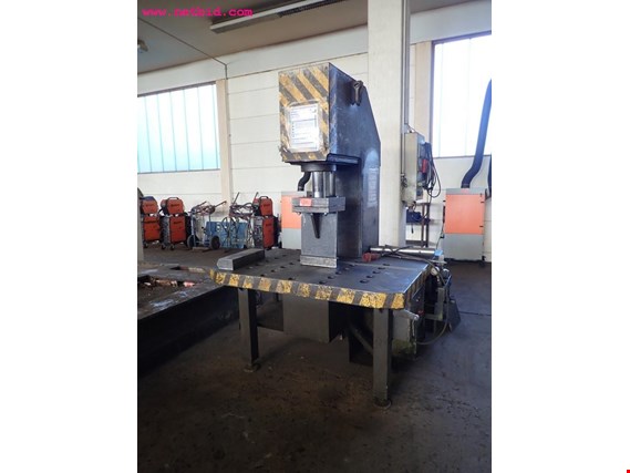 Used Oberhauser HM9005/1 1-column hydraulic press for Sale (Auction Premium) | NetBid Industrial Auctions