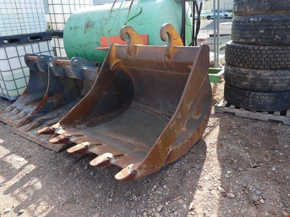 Used Caterpillar 257-567 Backhoe bucket for Sale (Auction Premium) | NetBid Industrial Auctions
