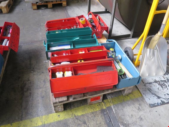 Used 4 metal toolboxes for Sale (Auction Premium) | NetBid Industrial Auctions