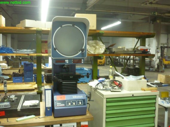 Used Mitutoyo PJA3000 Profile projector for Sale (Auction Premium) | NetBid Industrial Auctions