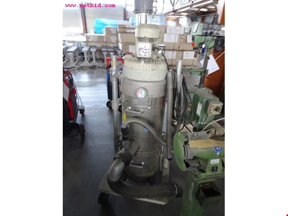 Used Ribo ws3159b1/fdr90l2 Industrial vacuum cleaner for Sale (Auction Premium) | NetBid Industrial Auctions