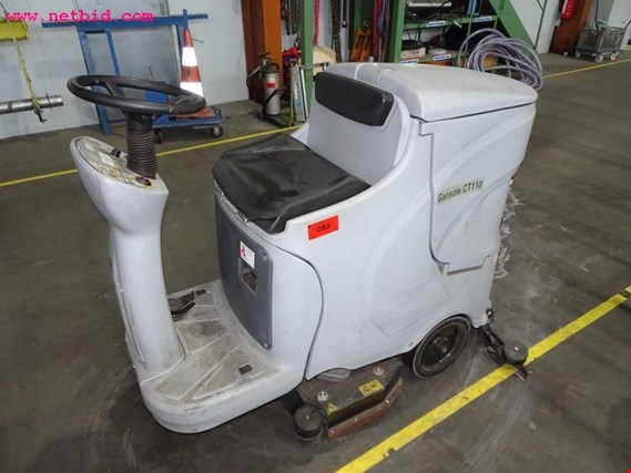 Used Gansow ct110 Ride-on floor scrubber dryer for Sale (Auction Premium) | NetBid Industrial Auctions