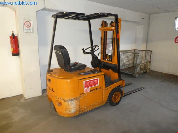Used Still R 50 Electric forklift truck (release end of January 2020) for Sale (Auction Premium) | NetBid Industrial Auctions