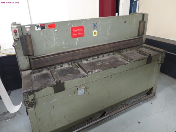 Used Wila S205-3 electr. guillotine shears for Sale (Auction Premium) | NetBid Industrial Auctions