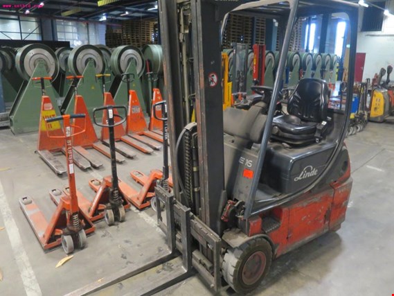 Used Linde E 16-02 electr. forklift truck for Sale (Auction Premium) | NetBid Industrial Auctions