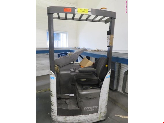 Used Atlet Ergo sideways seated stacker for Sale (Auction Premium) | NetBid Industrial Auctions