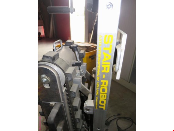 Used Stair-Robot SR Express stair lift for Sale (Auction Premium) | NetBid Industrial Auctions