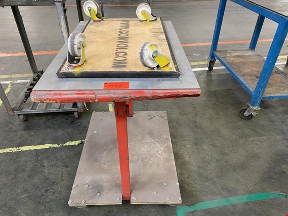 Used Warehouse trolley for Sale (Auction Premium) | NetBid Industrial Auctions