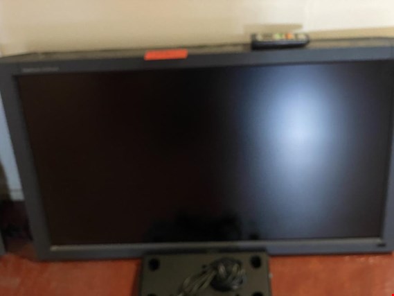Used NEC LCD4000 color monitor for Sale (Auction Premium) | NetBid Industrial Auctions