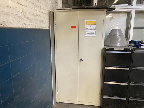 Used safety cabinet for Sale (Auction Premium) | NetBid Industrial Auctions