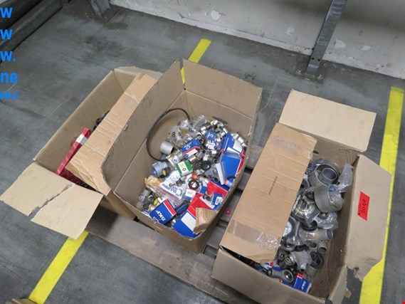 Used SKF bearings and shaft seal rings for Sale (Auction Premium) | NetBid Industrial Auctions